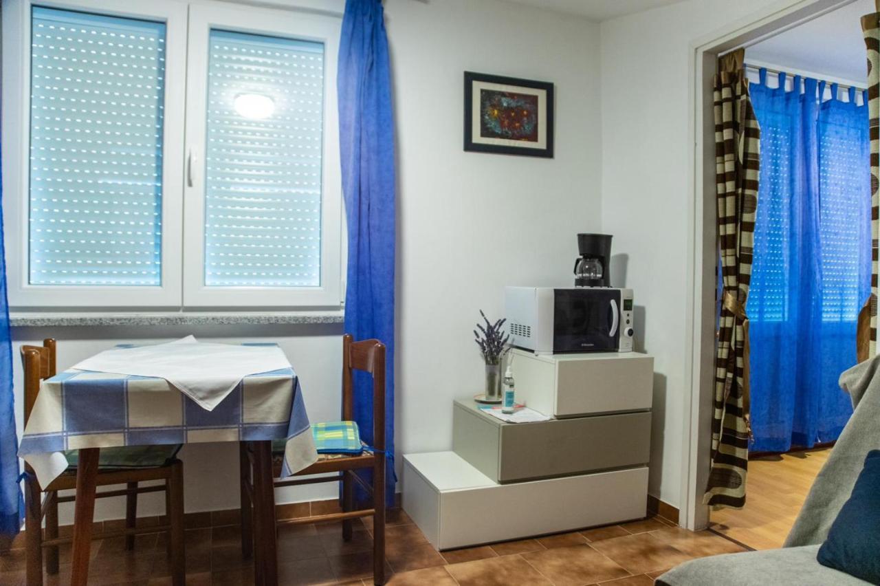 Apartments Jaklin Rovinj Room photo
